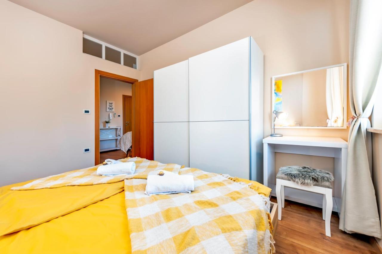 Room And Apartments Antea Rovinj Exteriör bild