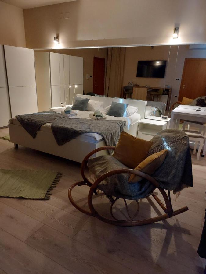 Room And Apartments Antea Rovinj Exteriör bild